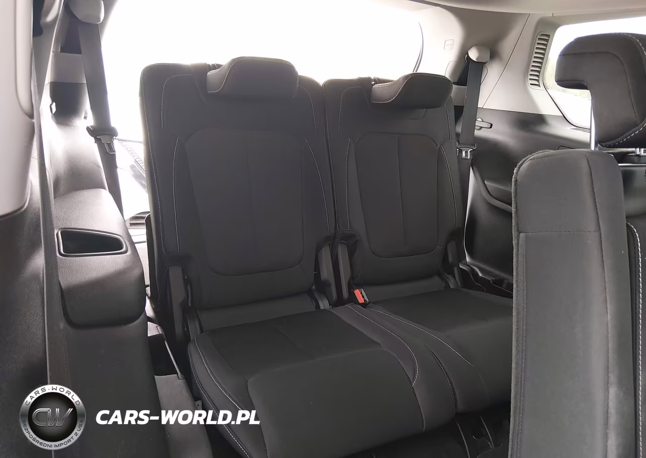 2023 Jeep Grand Cherokee L Laredo 4X4 VIN:1C4RJKAGXP8807858 - 19