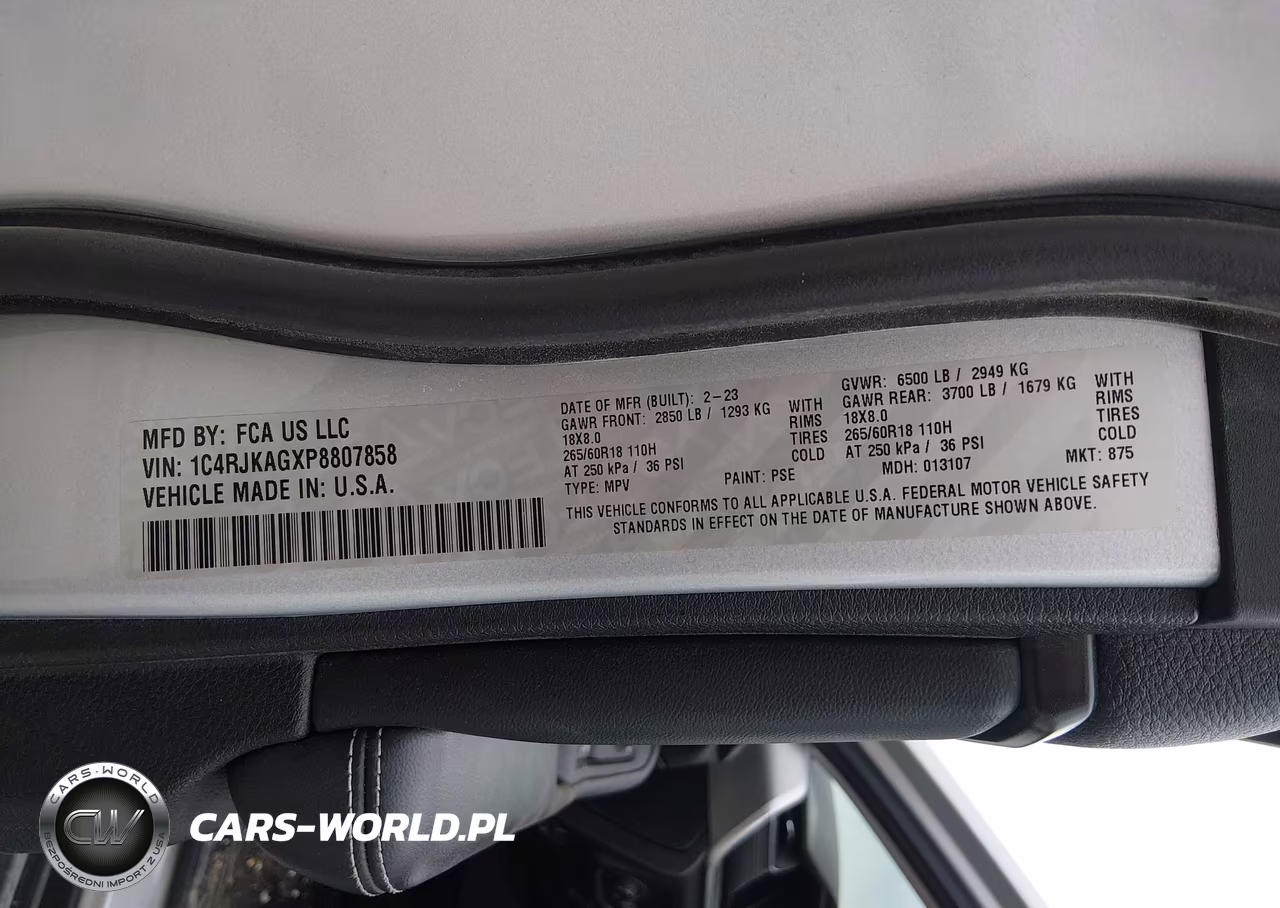 2023 Jeep Grand Cherokee L Laredo 4X4 VIN:1C4RJKAGXP8807858 - 9