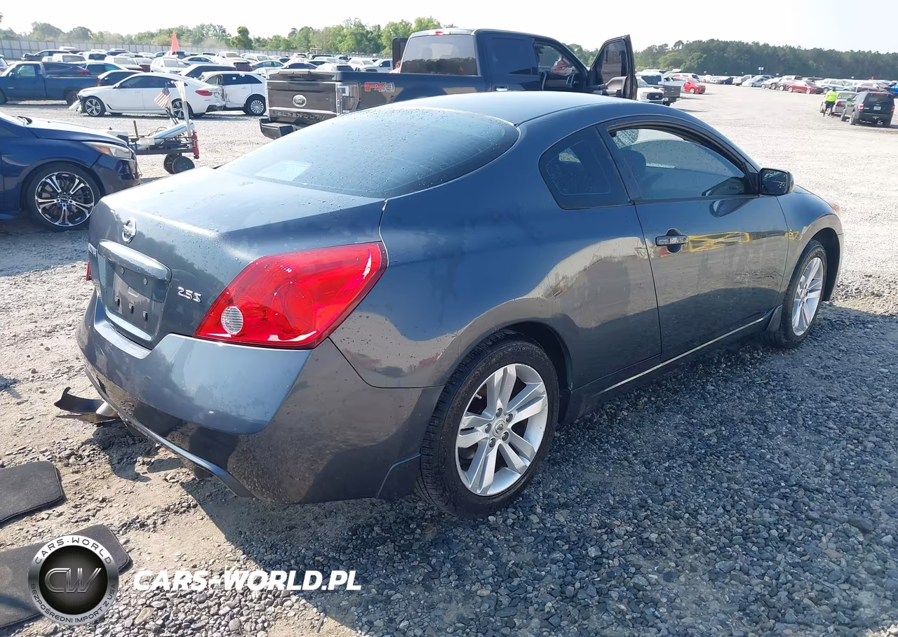 2013 Nissan Altima 2.5 S VIN:1N4AL2EP8DC249721 - 4