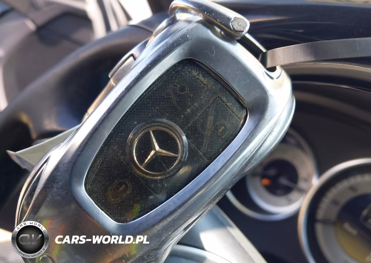 2012 Mercedes-Benz Cls 550 VIN:WDDLJ7DB7CA057024 - 11