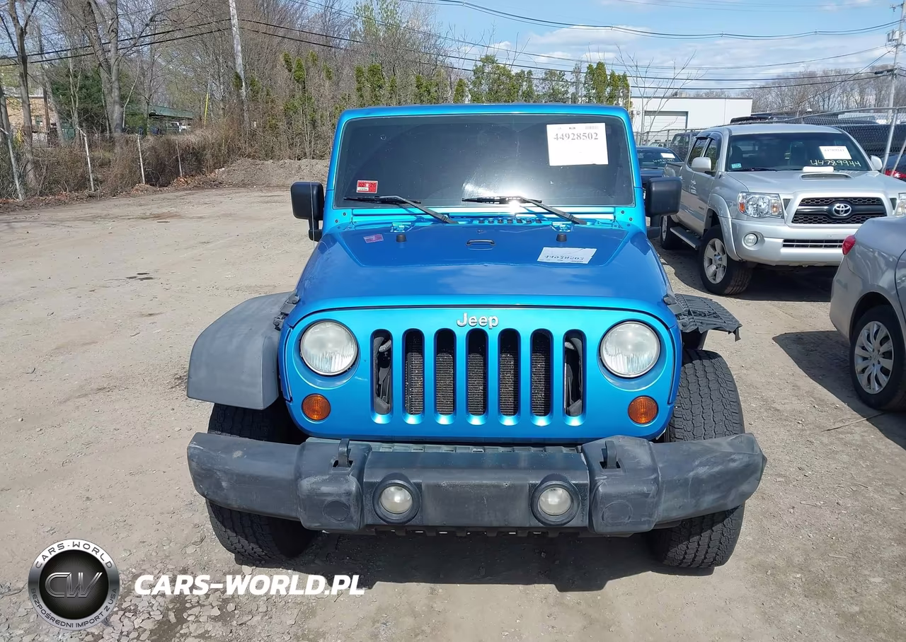 2010 Jeep Wrangler Unlimited Sport VIN:1J4BB3H10AL108128 - 13