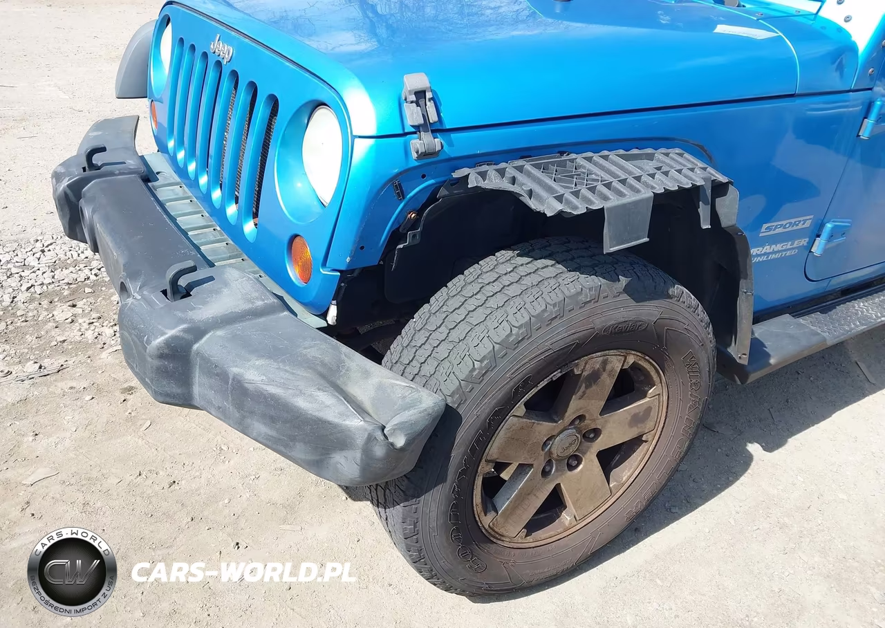 2010 Jeep Wrangler Unlimited Sport VIN:1J4BB3H10AL108128 - 6