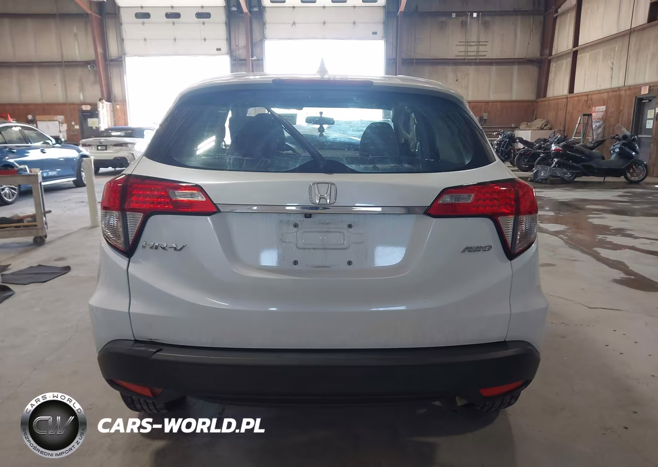 2021 Honda Hr-V Awd Lx VIN:3CZRU6H3XMM715913 - 17