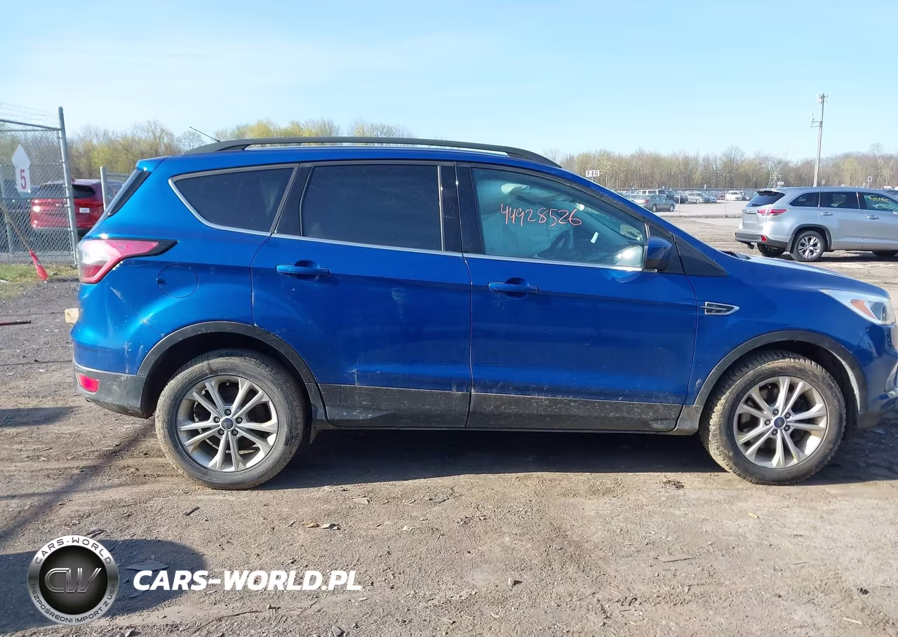 2018 Ford Escape Se VIN:1FMCU9GD4JUA39095 - 13