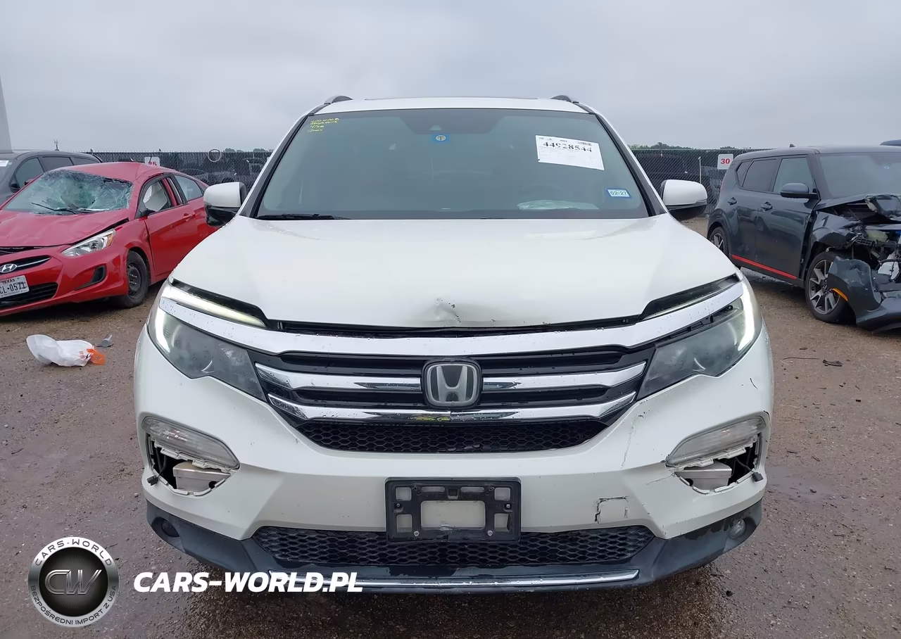 2017 Honda Pilot Touring VIN:5FNYF6H99HB013608 - 12