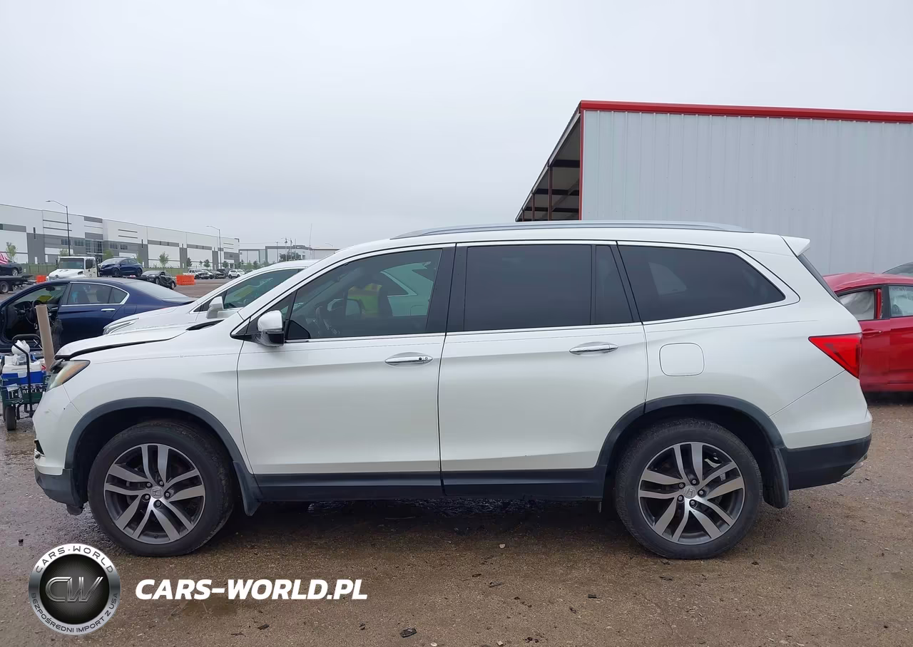2017 Honda Pilot Touring VIN:5FNYF6H99HB013608 - 14