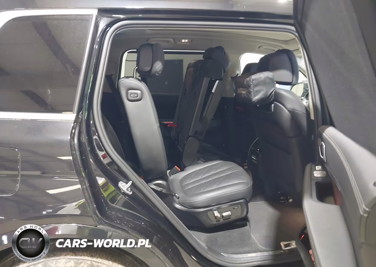 2024 BMW X7 xDrive40I VIN:5UX23EM0XR9T70418 - 8