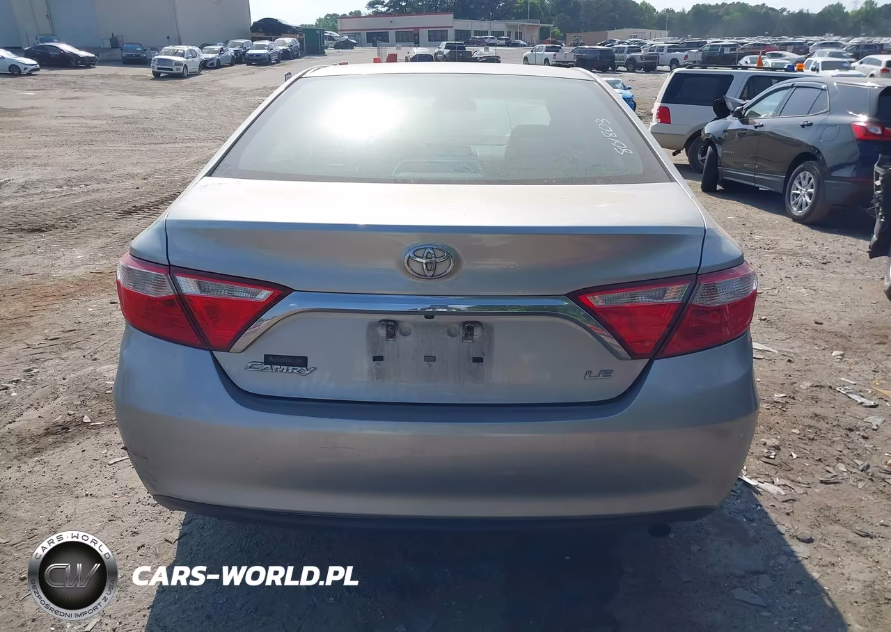2016 Toyota Camry Le VIN:4T1BF1FK0GU596652 - 16
