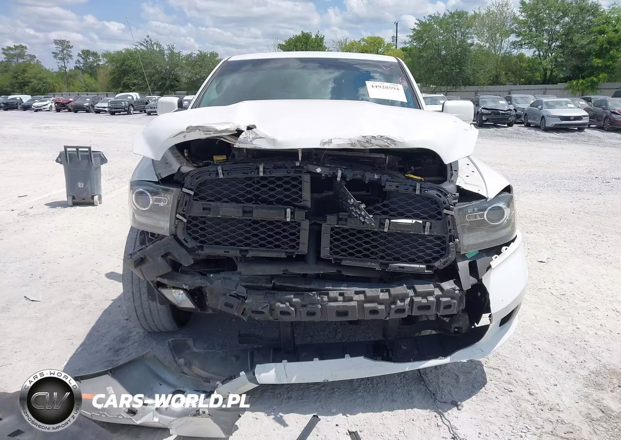 2018 Ram 1500 Night 4X4 5'7 Box VIN:1C6RR7MT4JS208891 - 13