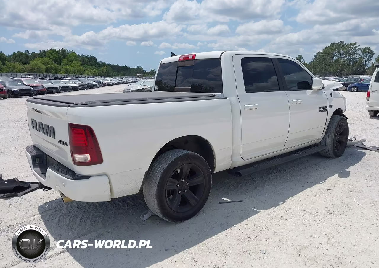 2018 Ram 1500 Night 4X4 5'7 Box VIN:1C6RR7MT4JS208891 - 4