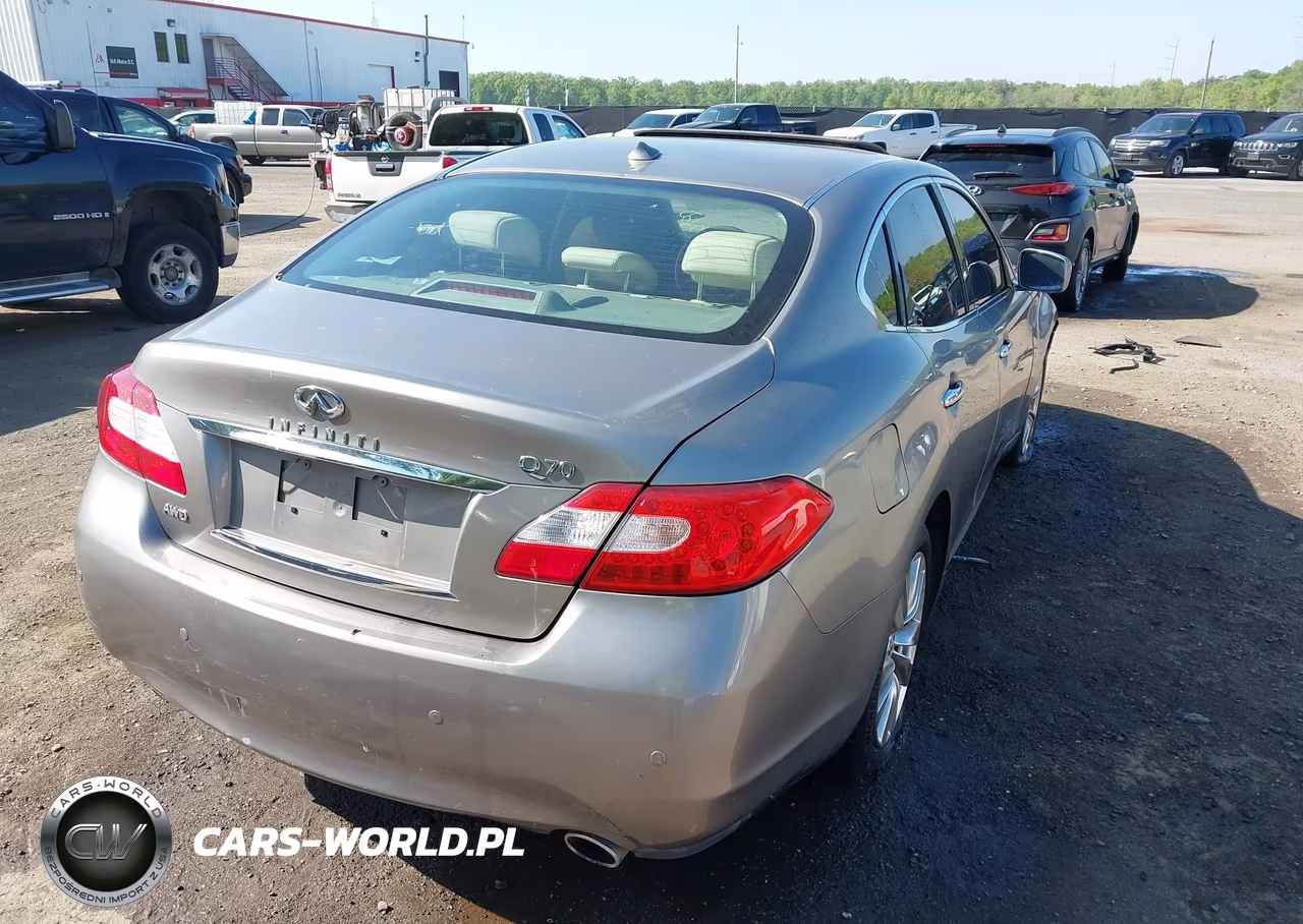 2014 Infiniti Q70 3.7X VIN:JN1BY1AR9EM320215 - 4