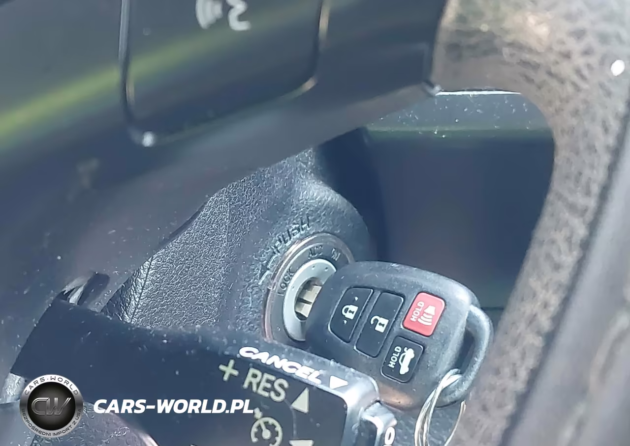2015 Toyota Camry Le VIN:4T1BF1FK4FU943625 - 11