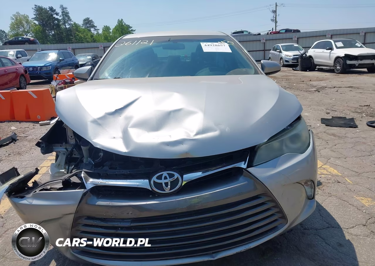 2015 Toyota Camry Le VIN:4T1BF1FK4FU943625 - 12