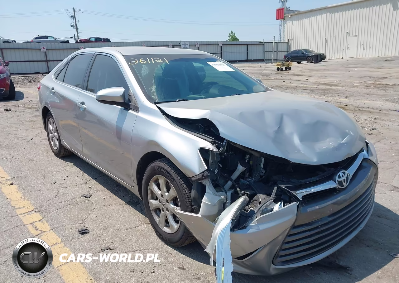 2015 Toyota Camry Le VIN:4T1BF1FK4FU943625 - 6