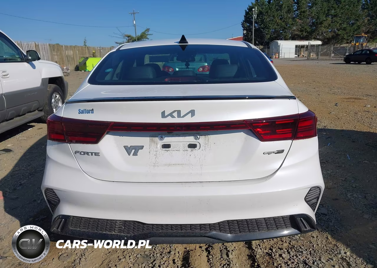 2024 Kia Forte Gt-Line VIN:3KPF54AD8RE691769 - 16