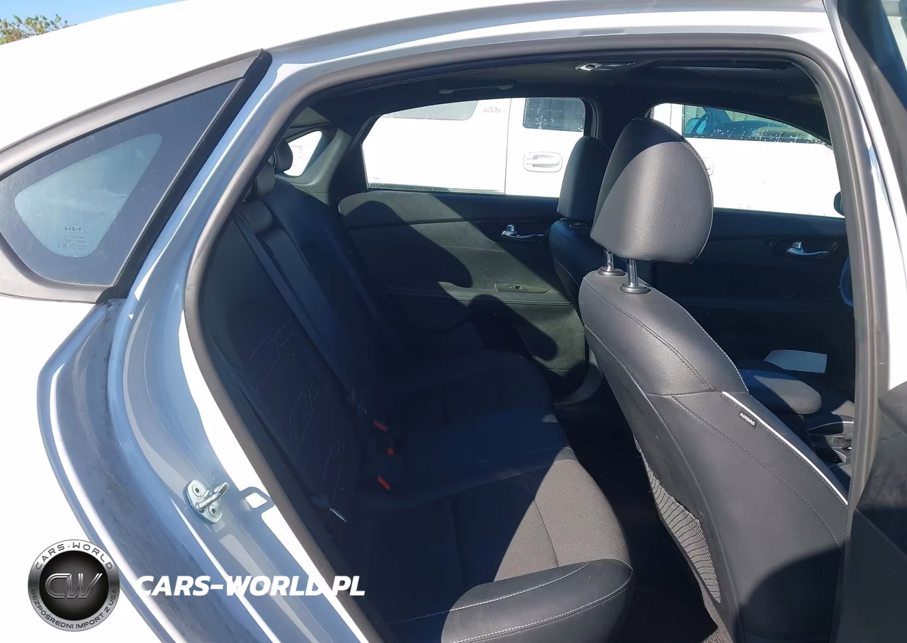2024 Kia Forte Gt-Line VIN:3KPF54AD8RE691769 - 8