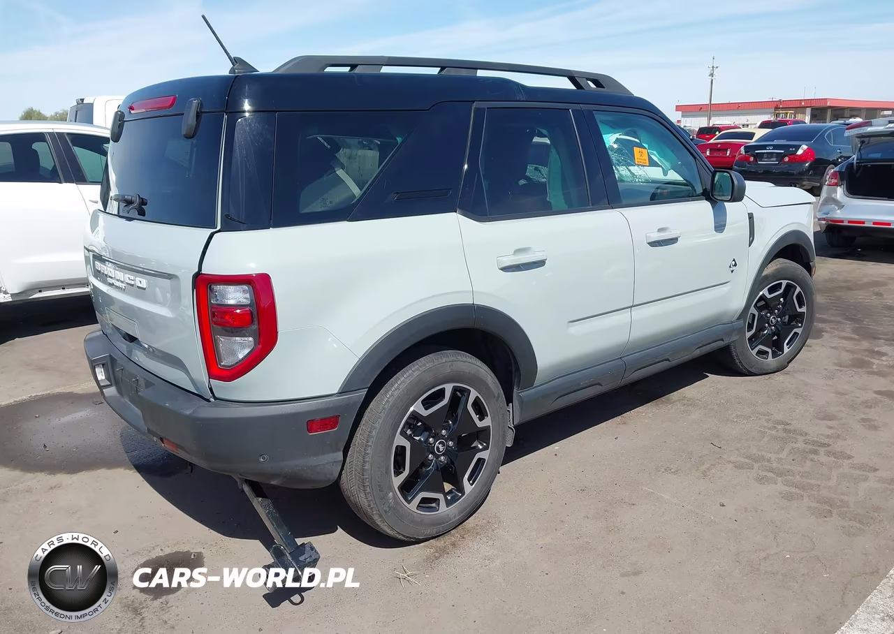2024 Ford Bronco Sport Outer Banks VIN:3FMCR9C6XRRE62243 - 4