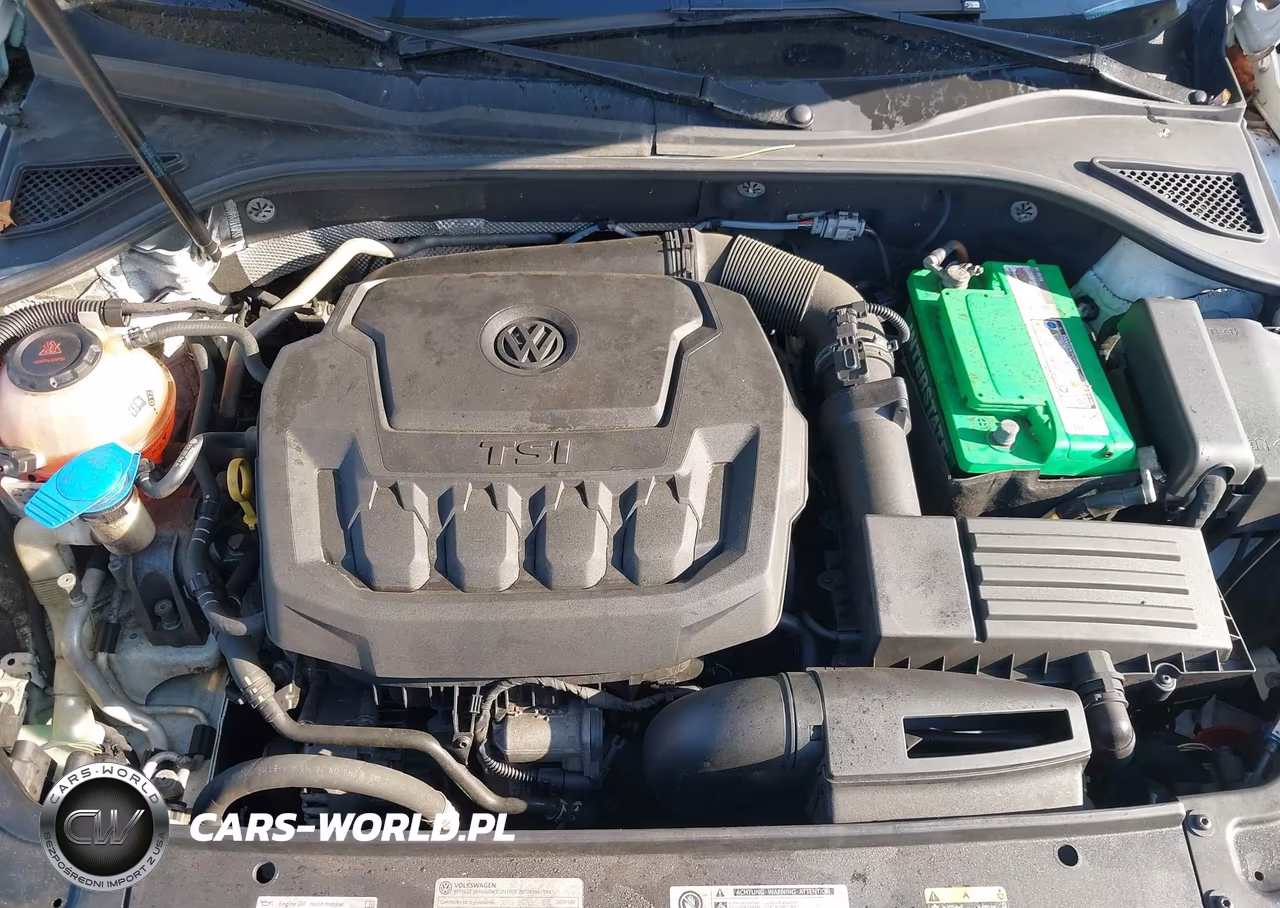 2018 Volkswagen Passat 2.0T R-Line-2.0T S VIN:1VWAA7A36JC030250 - 10