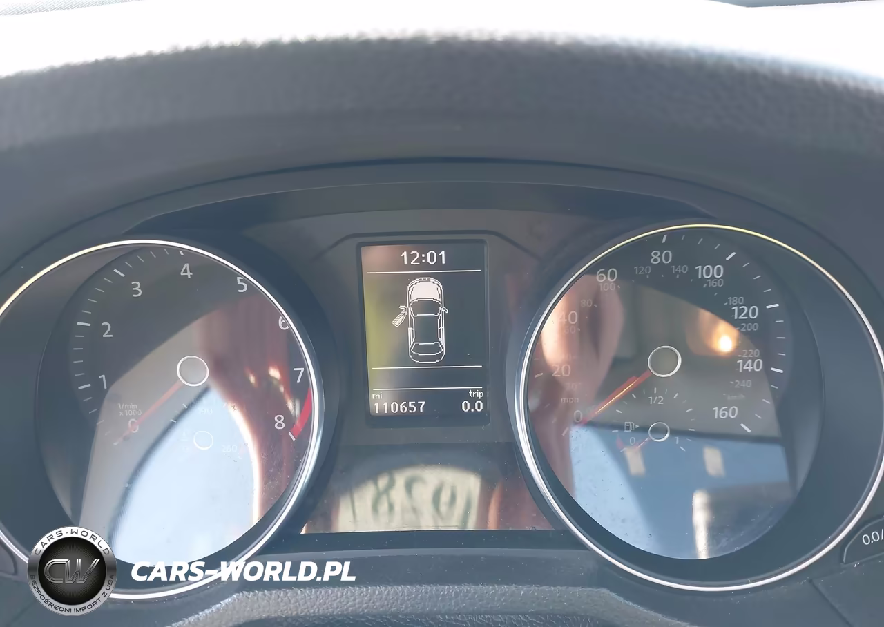2018 Volkswagen Passat 2.0T R-Line-2.0T S VIN:1VWAA7A36JC030250 - 7