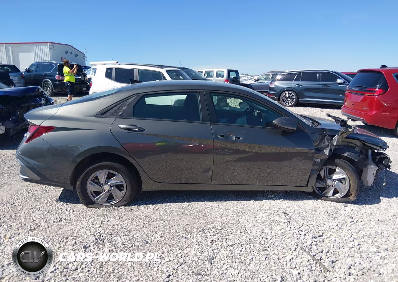 2025 Hyundai Elantra Se VIN:KMHLL4DG0SU916770 - 13