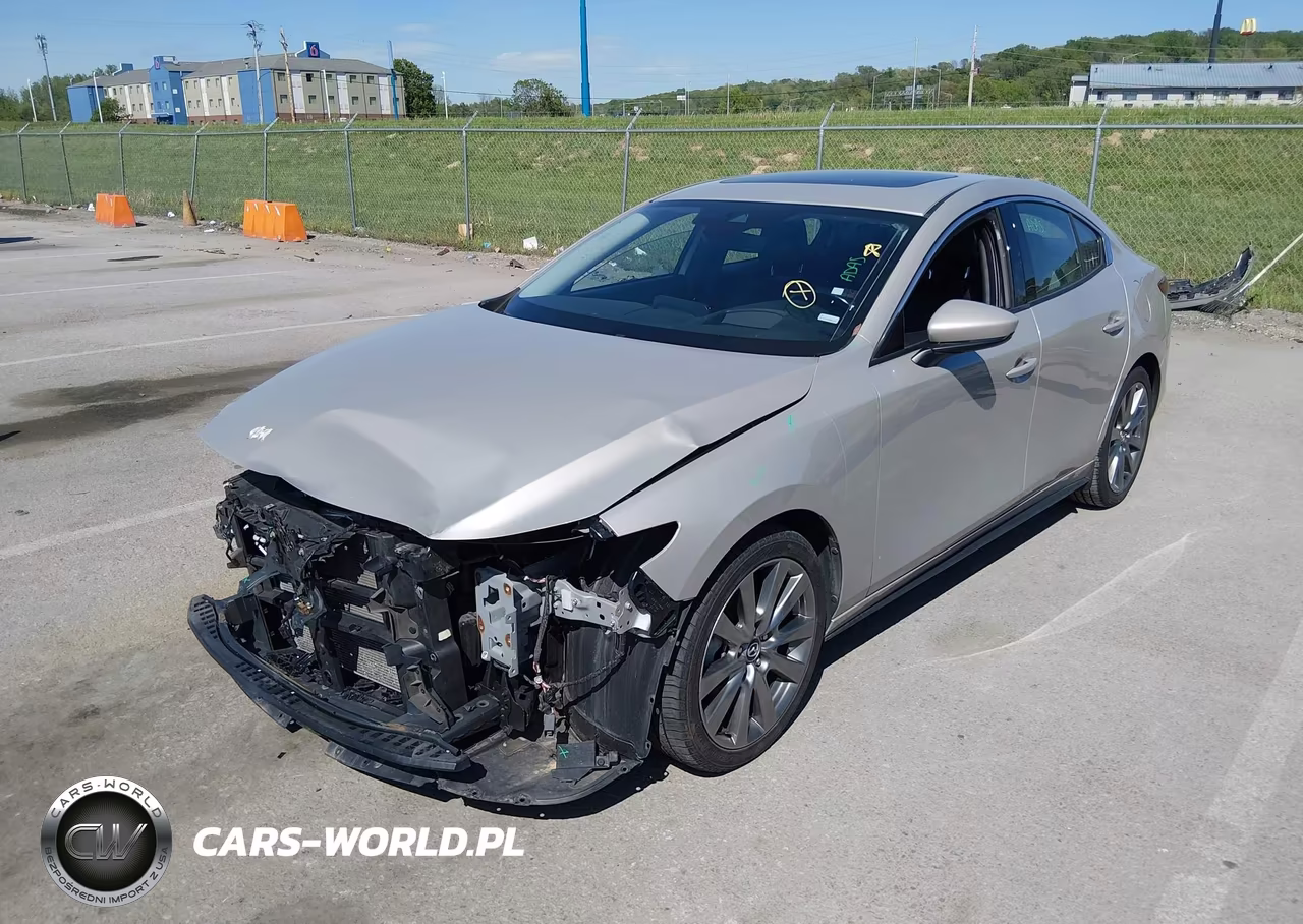 2022 Mazda Mazda3 Premium VIN:3MZBPADLXNM317137 - 17