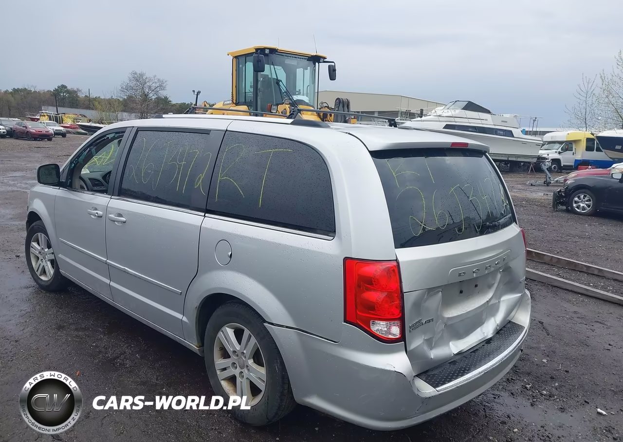 2011 Dodge Grand Caravan Crew VIN:2D4RN5DG1BR805305 - 3