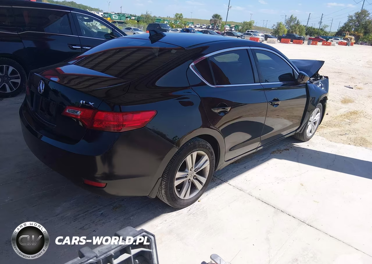 2013 Acura Ilx 2.0L VIN:19VDE1F74DE000330 - 4