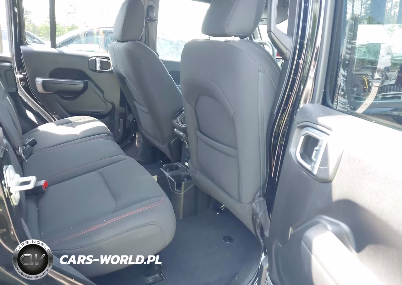 2023 Jeep Wrangler 4-Door Rubicon 4X4 VIN:1C4HJXFN2PW693172 - 8