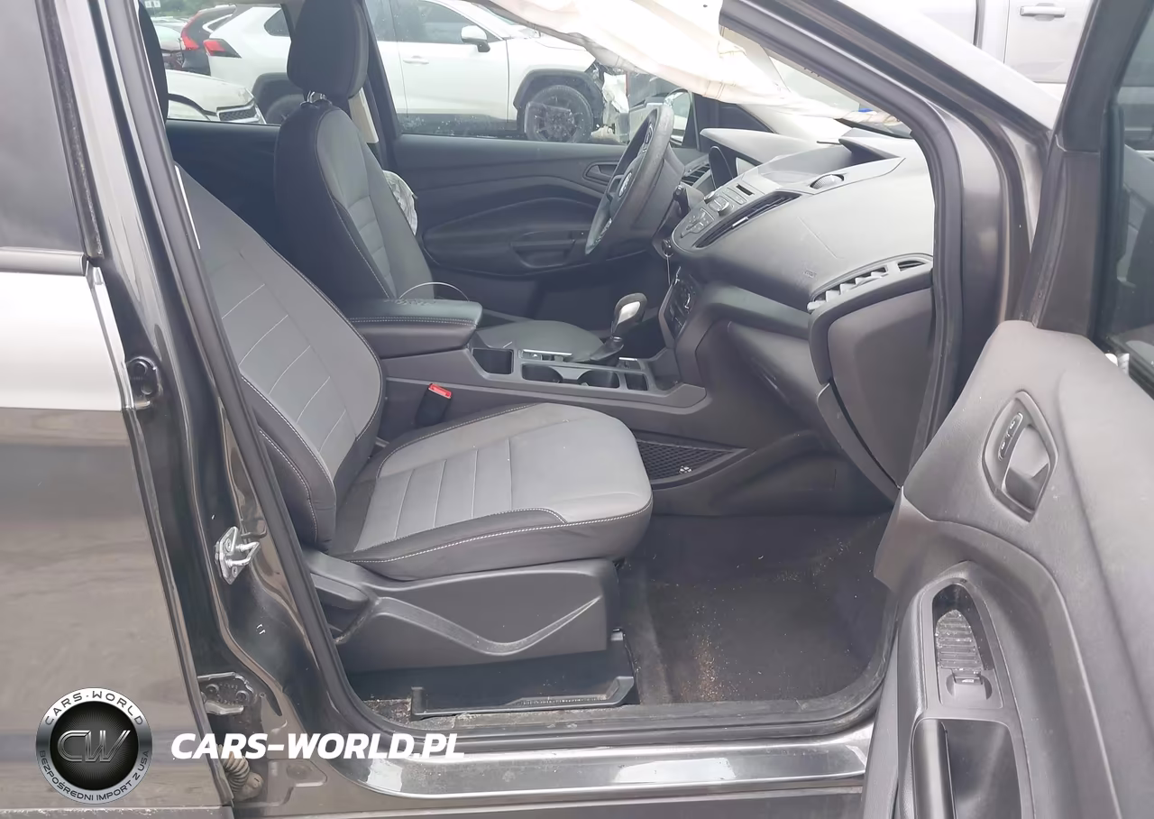 2017 Ford Escape S VIN:1FMCU0F79HUE23259 - 5