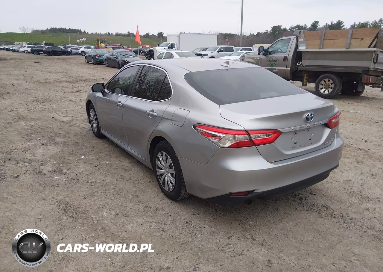 2020 Toyota Camry Le Hybrid VIN:4T1E31AKXLU017884 - 3