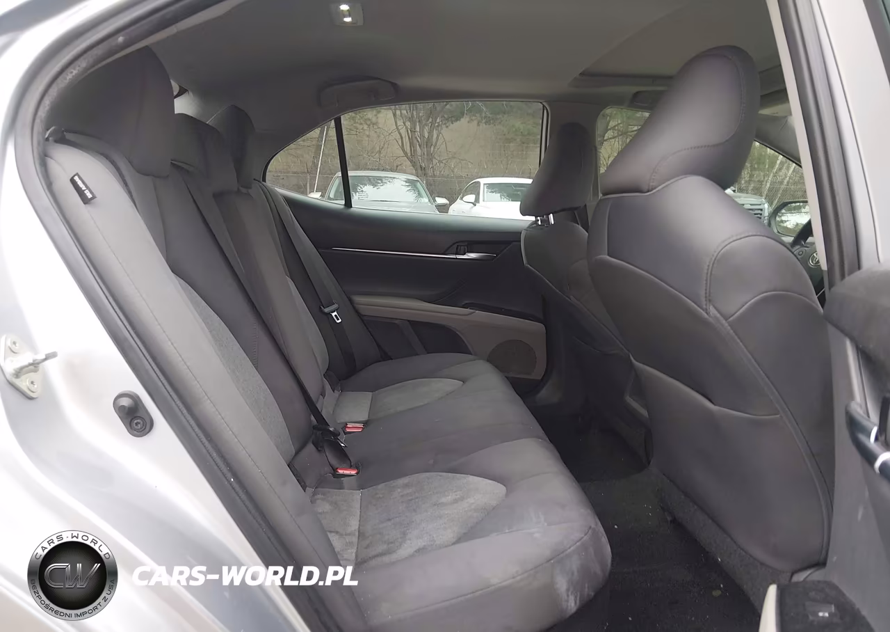 2020 Toyota Camry Le Hybrid VIN:4T1E31AKXLU017884 - 8
