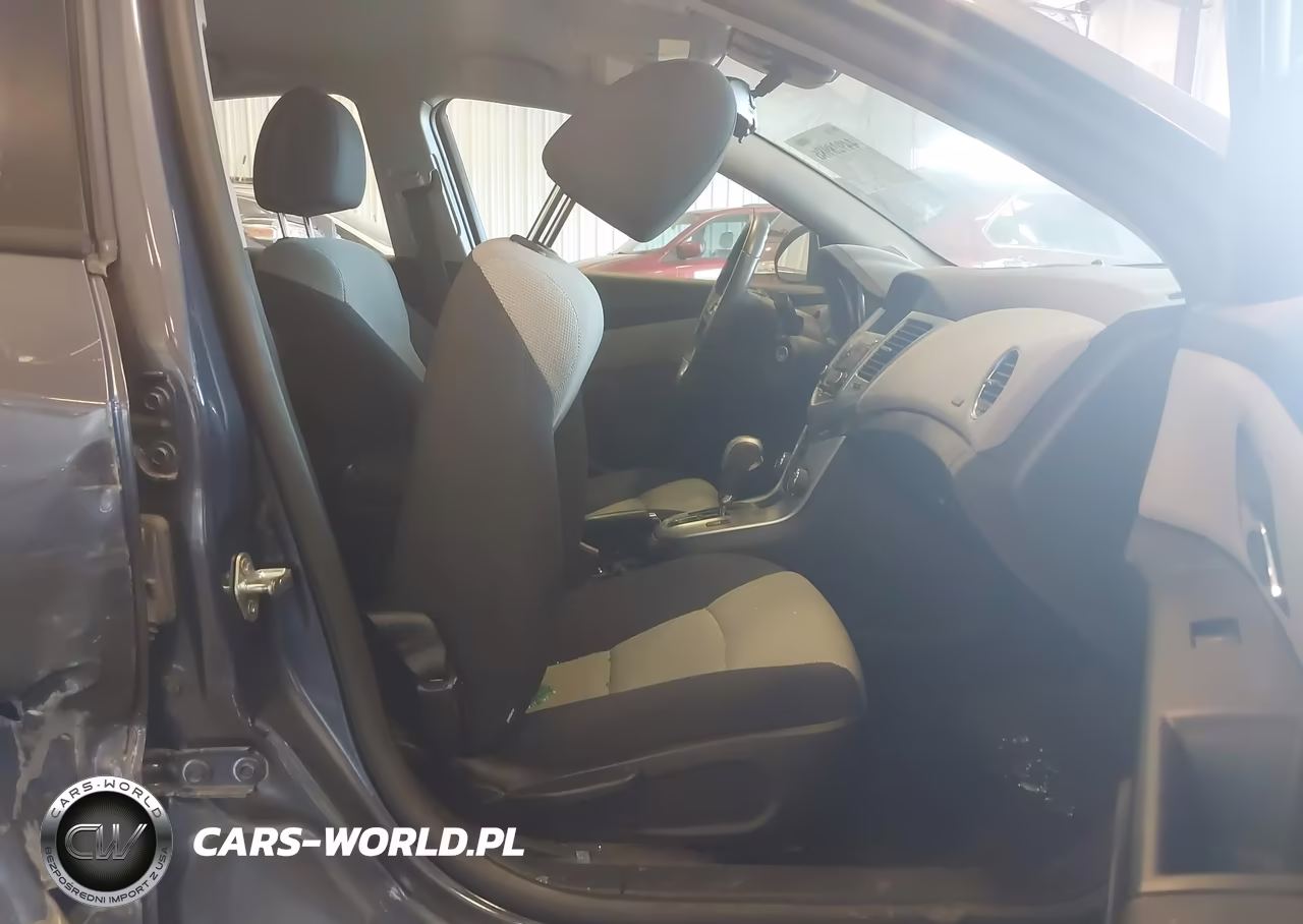 2014 Chevrolet Cruze Ls Auto VIN:1G1PA5SH2E7255459 - 5