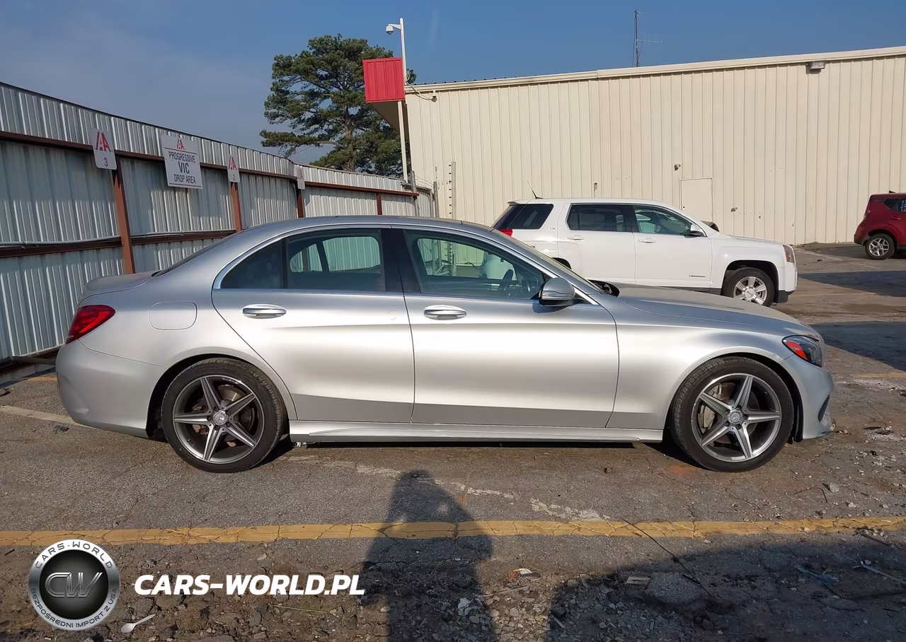 2015 Mercedes-Benz C 300 Sport 4Matic VIN:55SWF4KB9FU058275 - 13