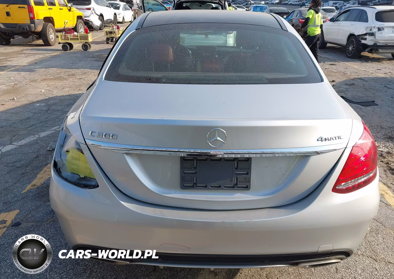 2015 Mercedes-Benz C 300 Sport 4Matic VIN:55SWF4KB9FU058275 - 16