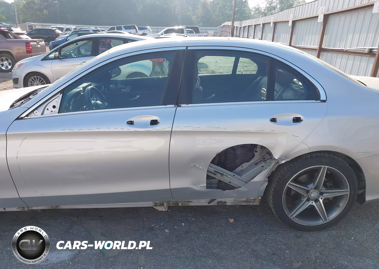 2015 Mercedes-Benz C 300 Sport 4Matic VIN:55SWF4KB9FU058275 - 6