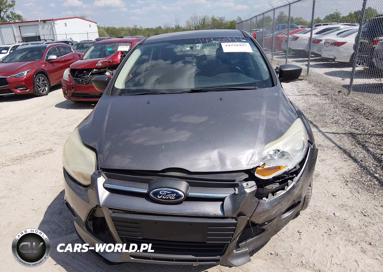 2013 Ford Focus S VIN:1FADP3E24DL208871 - 13