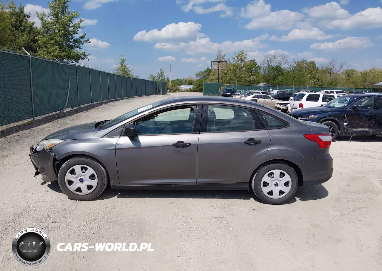2013 Ford Focus S VIN:1FADP3E24DL208871 - 15