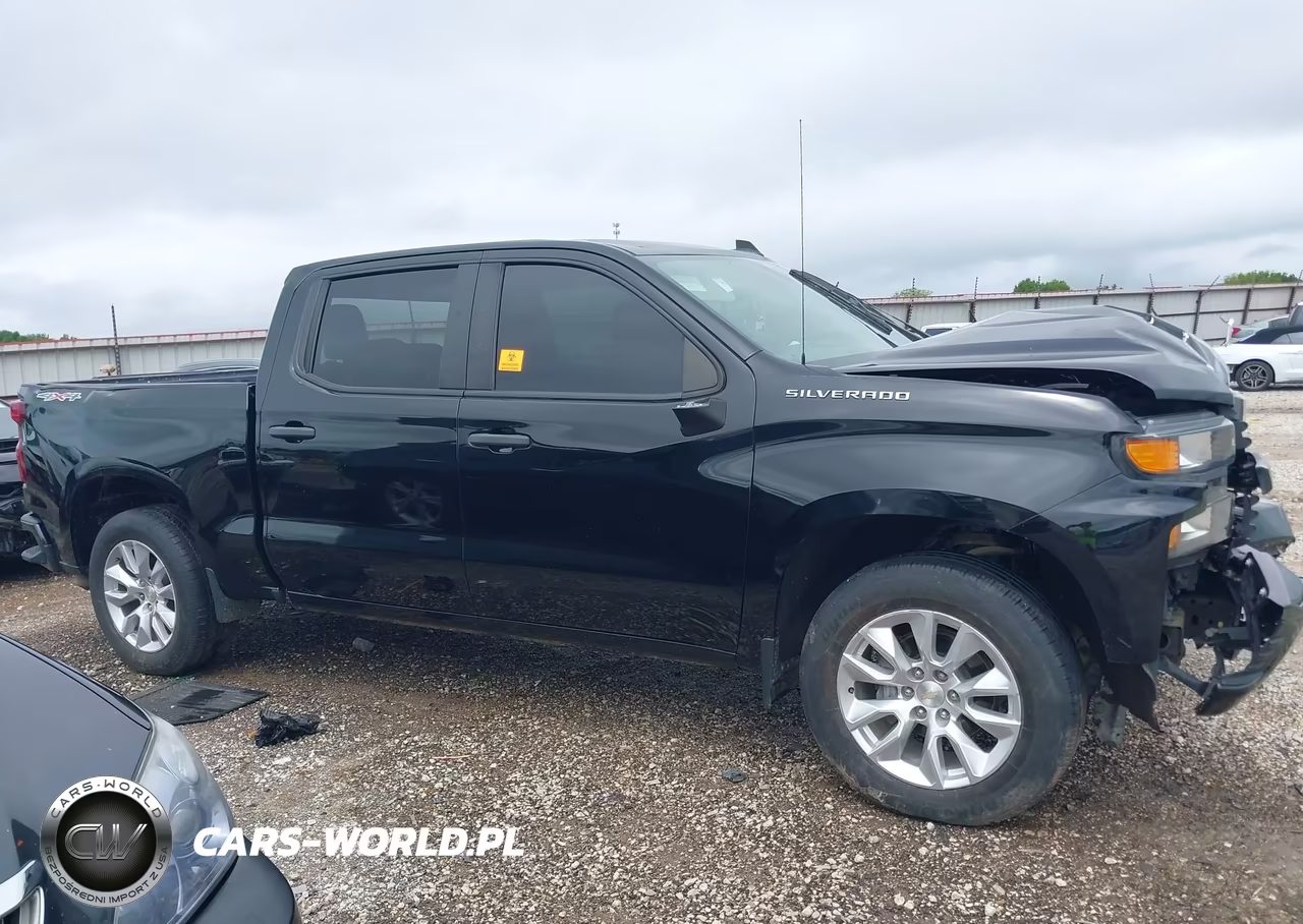 2021 Chevrolet Silverado 1500 4Wd Short Bed Custom VIN:1GCPYBEK6MZ402555 - 13