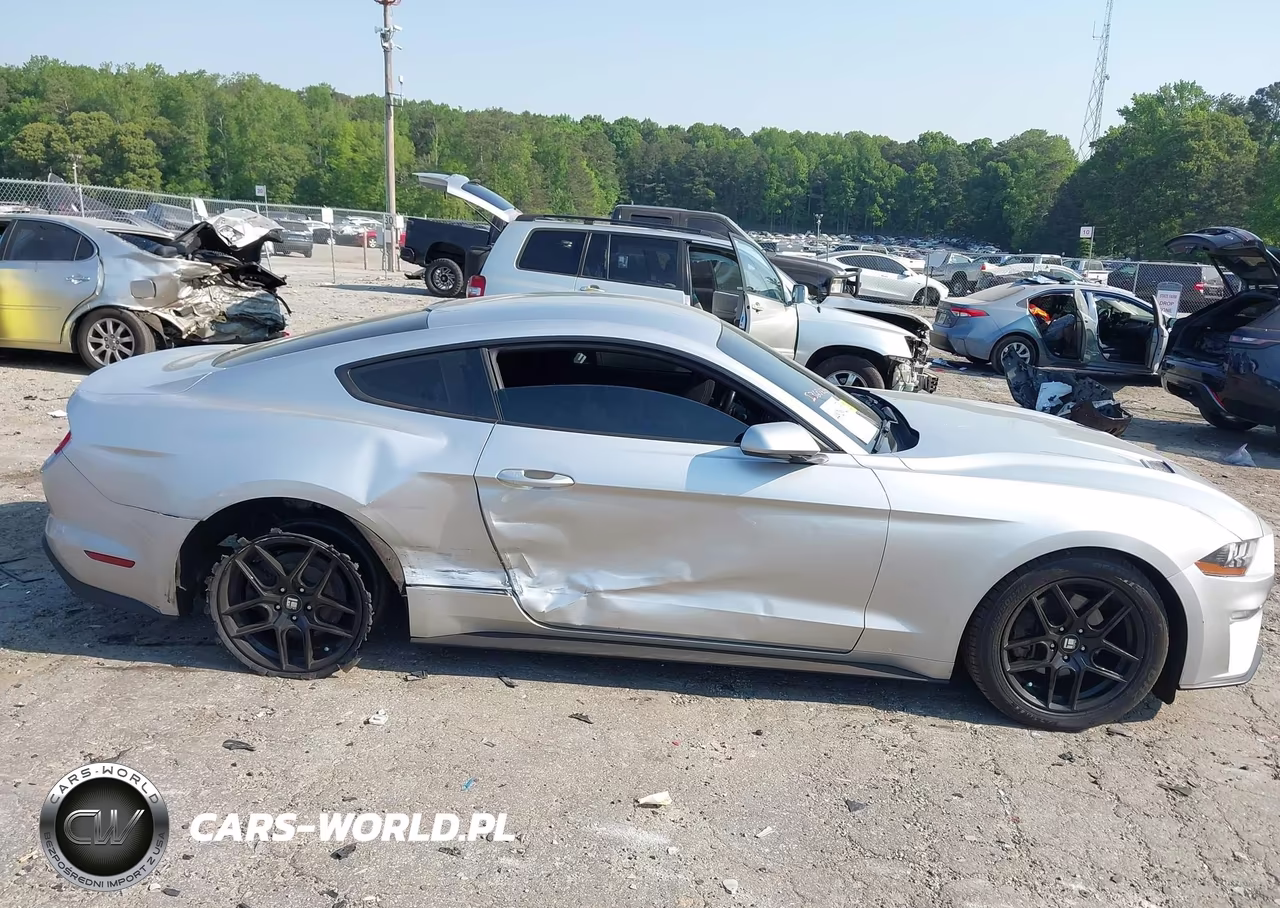 2018 Ford Mustang Ecoboost VIN:1FA6P8TH3J5182552 - 6