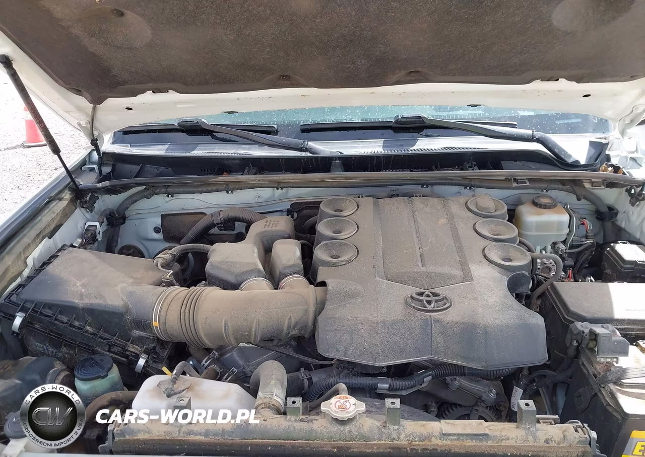 2020 Toyota 4Runner Nightshade Special Edition VIN:JTEBU5JR6L5810775 - 10