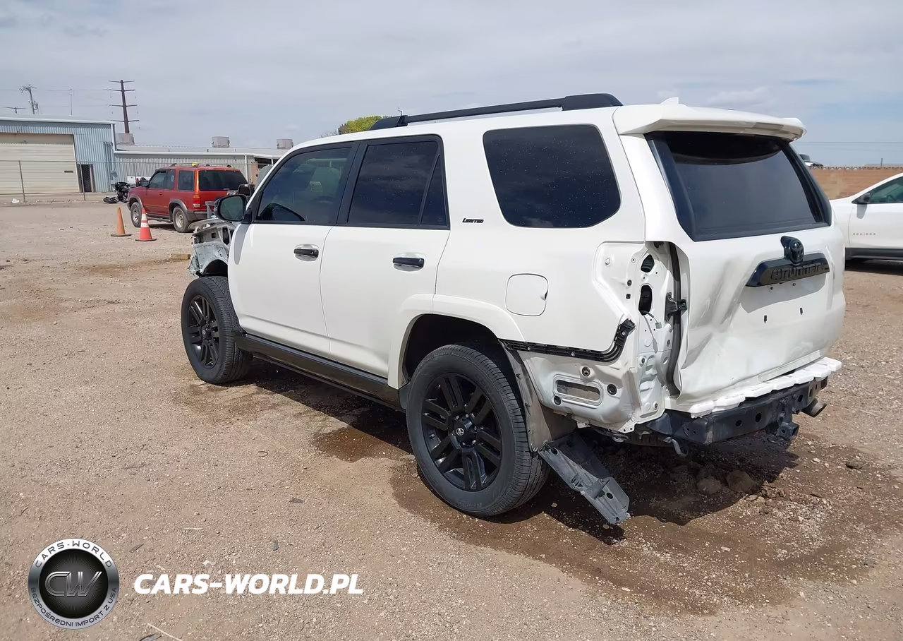 2020 Toyota 4Runner Nightshade Special Edition VIN:JTEBU5JR6L5810775 - 3