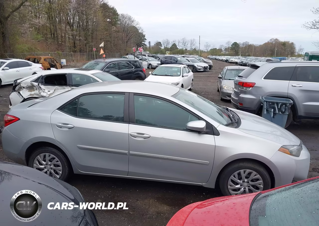 2019 Toyota Corolla Le VIN:2T1BURHE8KC210453 - 13