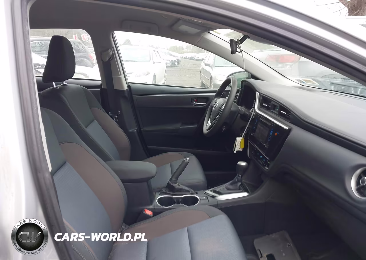 2019 Toyota Corolla Le VIN:2T1BURHE8KC210453 - 5