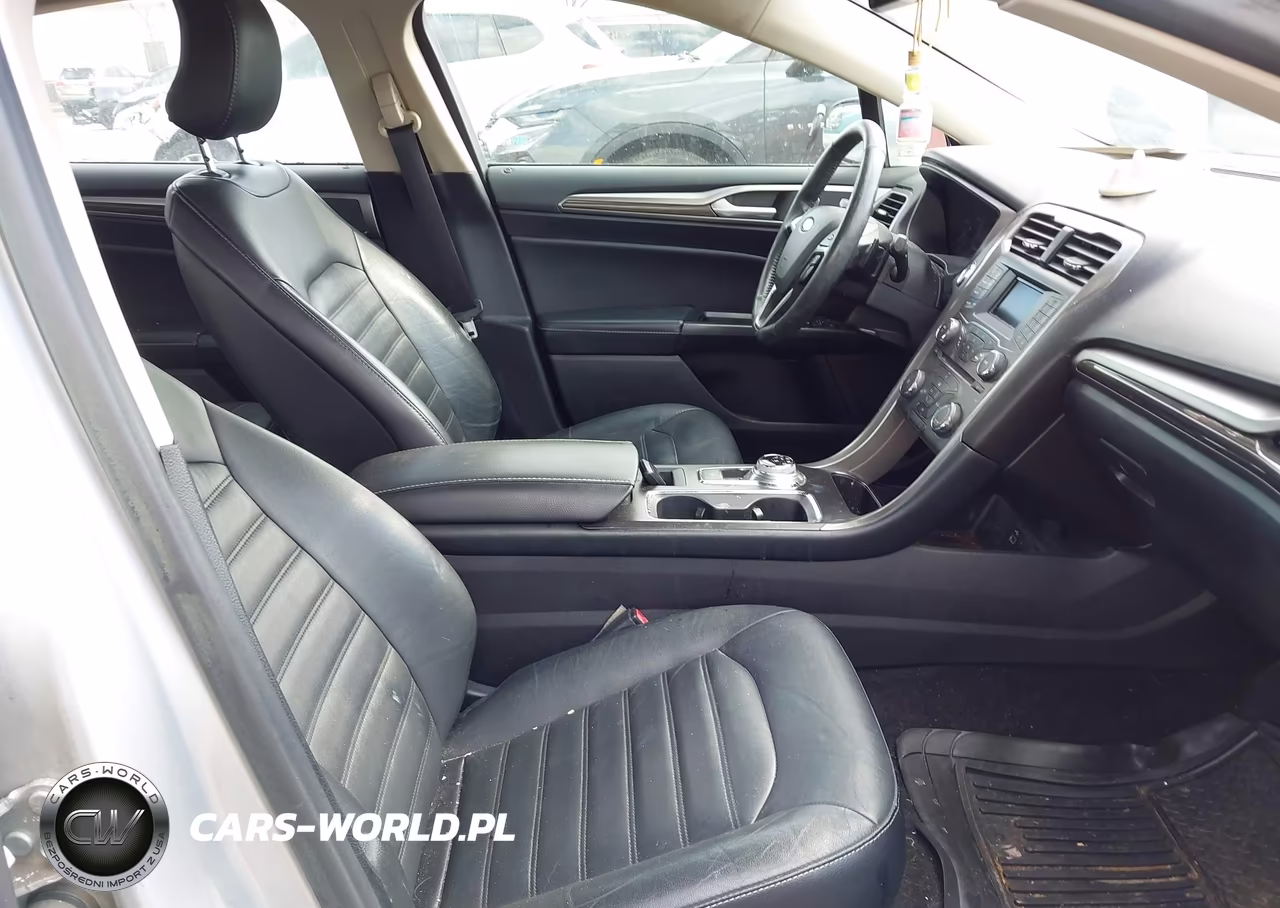 2017 Ford Fusion Se VIN:3FA6P0T90HR292301 - 5