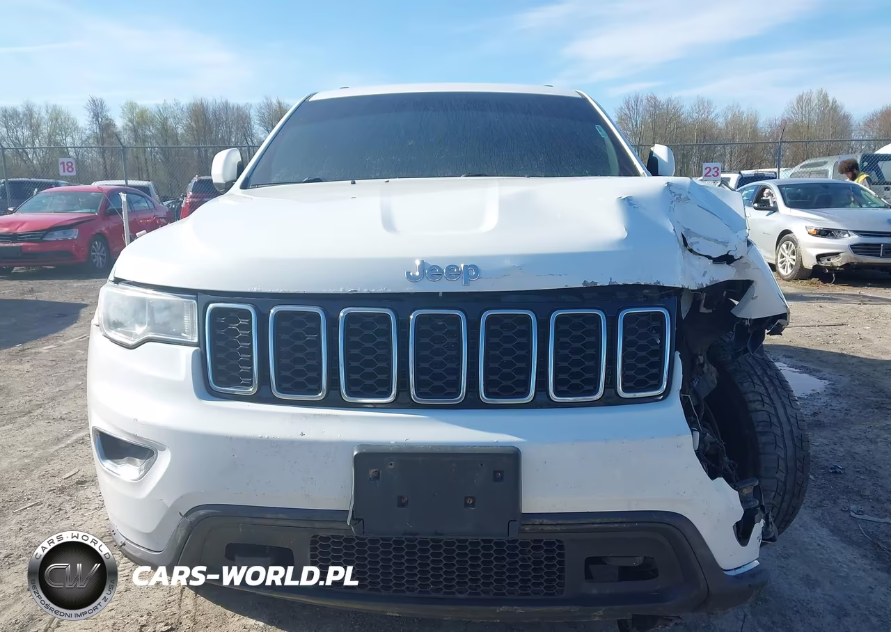 2018 Jeep Grand Cherokee Laredo E 4X4 VIN:1C4RJFAG8JC328284 - 12