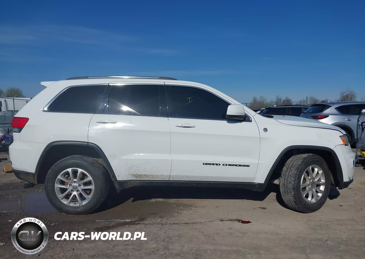 2018 Jeep Grand Cherokee Laredo E 4X4 VIN:1C4RJFAG8JC328284 - 13