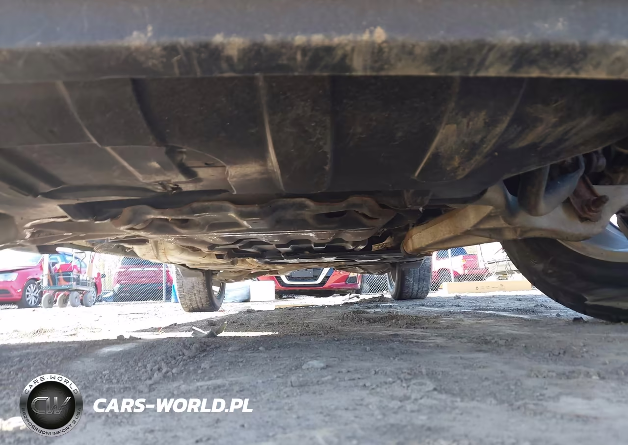 2018 Jeep Grand Cherokee Laredo E 4X4 VIN:1C4RJFAG8JC328284 - 17