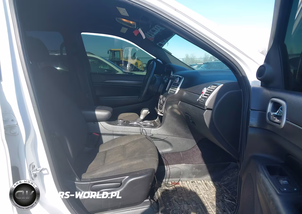 2018 Jeep Grand Cherokee Laredo E 4X4 VIN:1C4RJFAG8JC328284 - 5