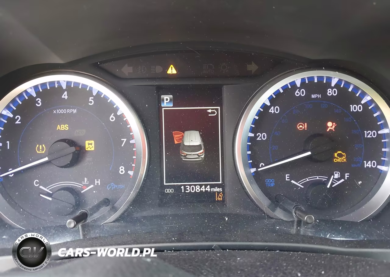 2019 Toyota Highlander Le VIN:5TDZARFH1KS045258 - 7