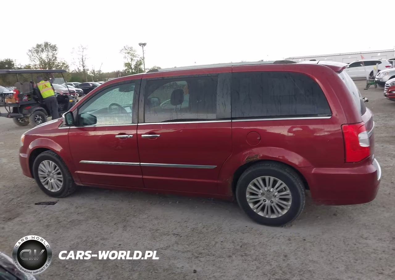 2014 Chrysler Town & Country Limited VIN:2C4RC1GG8ER228607 - 14